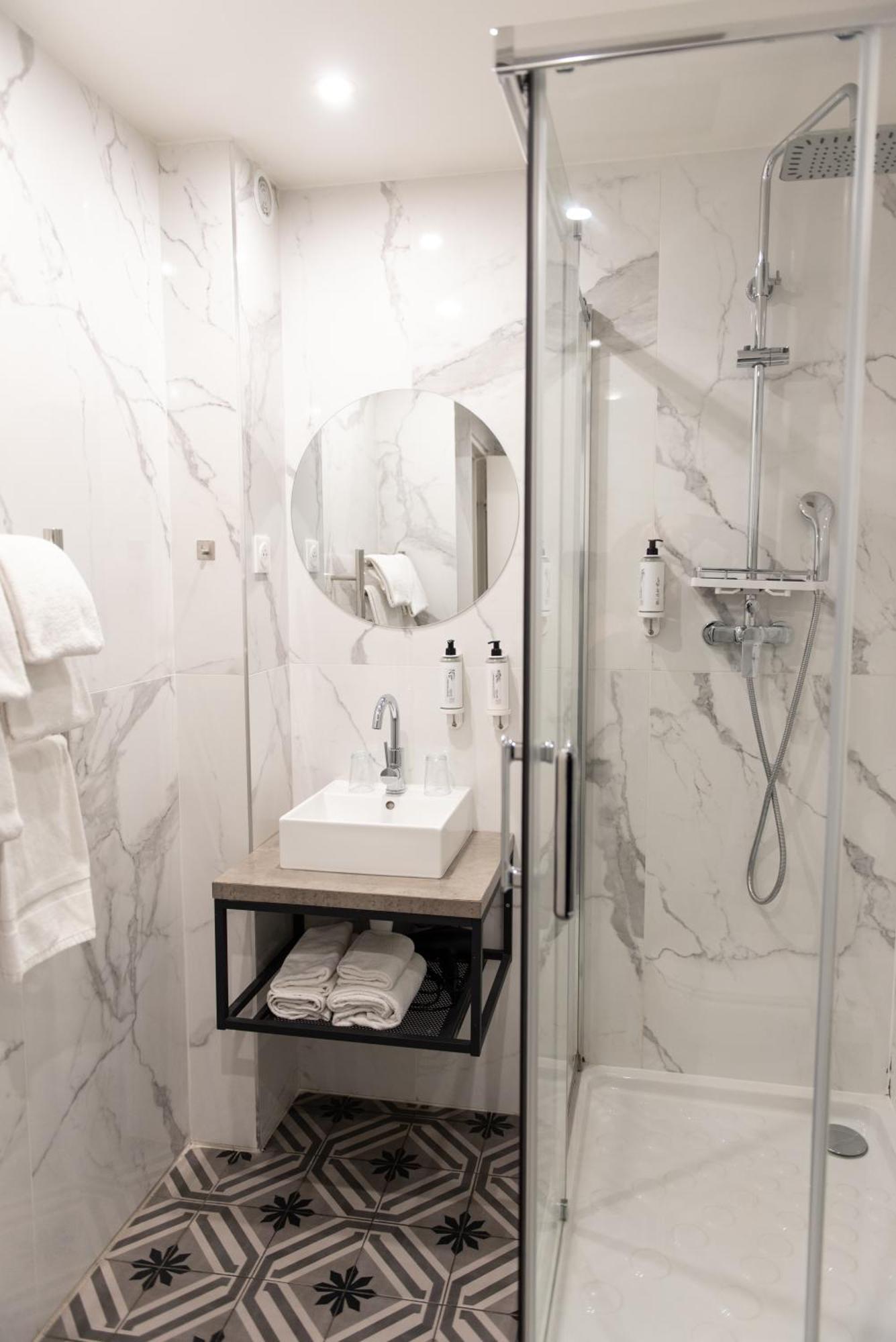 Le M Hotel